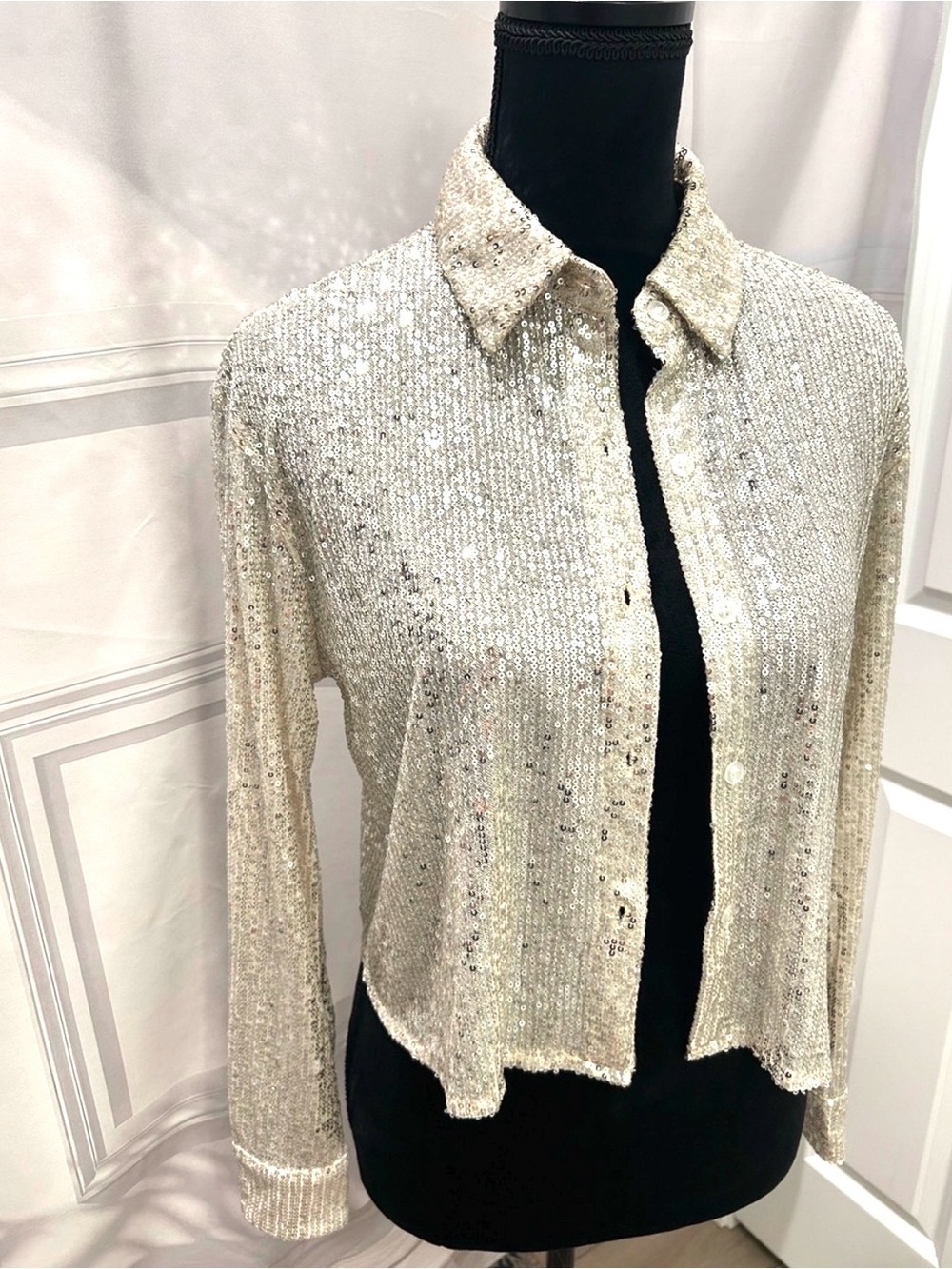 Moa Moa Woman’s Champagne Sparkly Sequin Button-Front Dressy Jacket Small